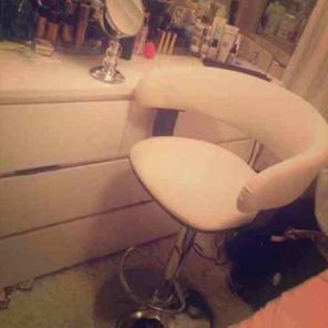 Make up chair