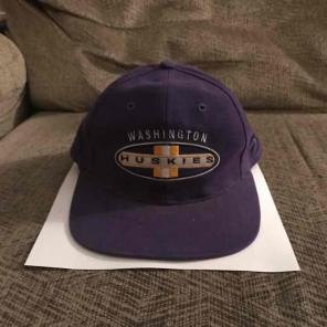 Vintage Washington Huskies hat