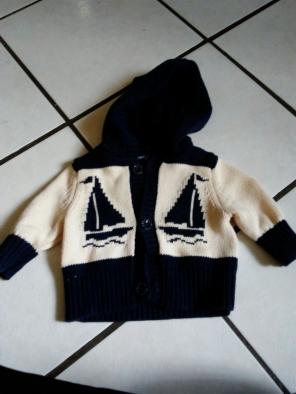 Gap sweater life's a beach