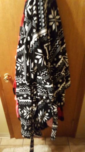 Vs pink plush robe