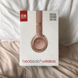 Rose Gold Beats Solo 3 Wireless