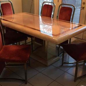 Contemporary lacquered dining table 6 ch