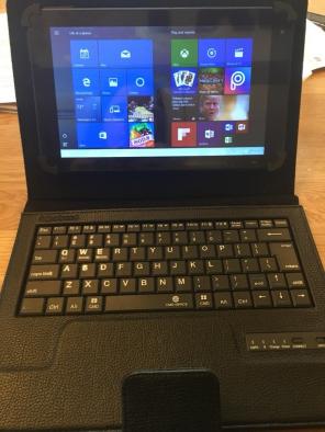 Windows 10 Tablet & Keyboard