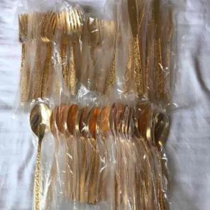Americana Golden Heritage 82 PCS