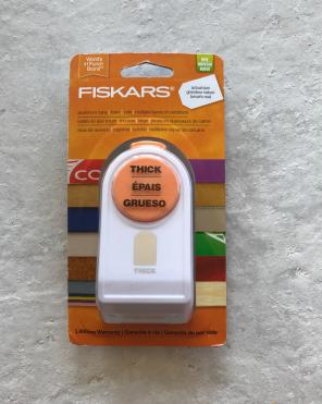 Scrapbook Fiskars Punch