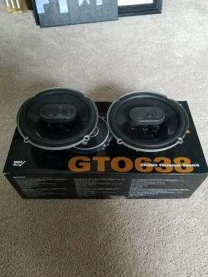 JBL GTO638 Car Speakers 6x6 (4)