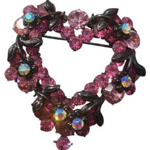 Vintage Cadari Heart Stone Pin