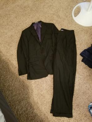 Men J. Ferrar suit