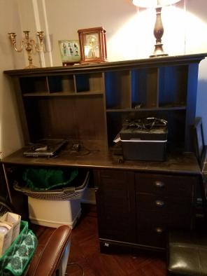 Sauder Harbor View with Hutch Desk
