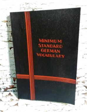 Vtg German to English Dictionary 1936