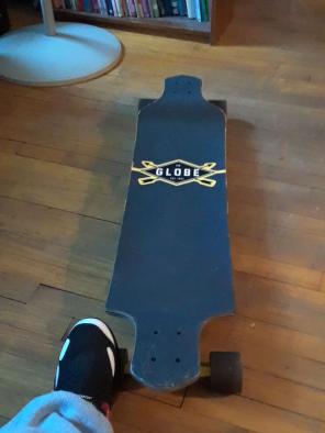 Black & yellow Glbe long board