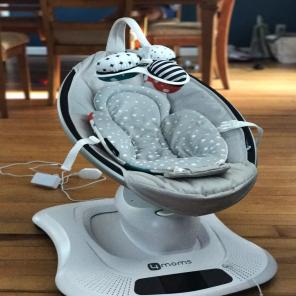 4 moms Mamaroo Chair