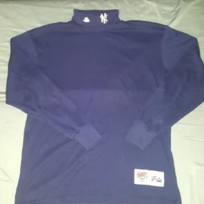 Vintage New York Yankees turtleneck