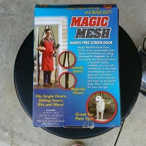 NIB Magic mesh screen door