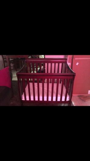 Baby Crib/bed