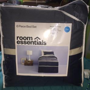 Navy Stripe 6 Piece Bed Set Twin