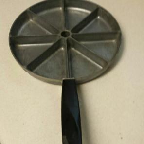Vintage Jon E Bake Cornbread Pan