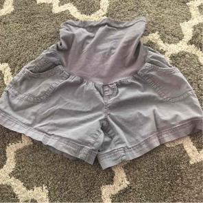 Grey maternity shorts