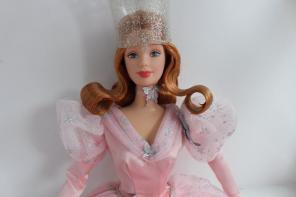 Glinda Wizard of Oz Barbie