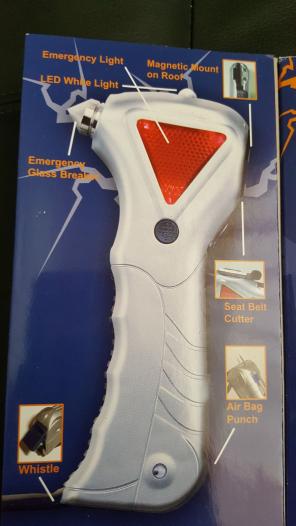 Emergency seatbelt car evacuator
