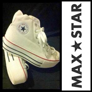 Max Star Canvas White Shoes Size 7 NEW