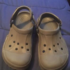 Crocs Men 6 Women's 8 Adjustable Strap