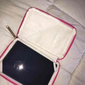 Juicy Couture Tablet case