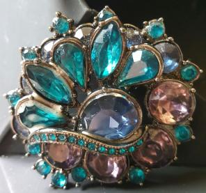 Vintage 1960's Beautiful Brooch Pins