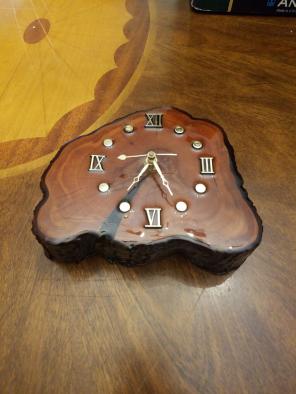 Vintage Tree Slab Clock