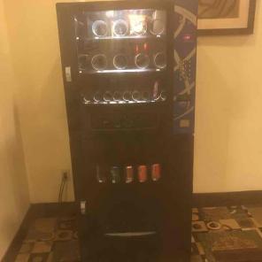 Snack and cold drinks Vending machine