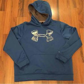 Boys youth XL Under Armour sweatshirt