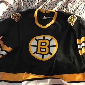 Retro Bruins Hockey Jersey