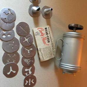 Wear-ever vintage cookie press