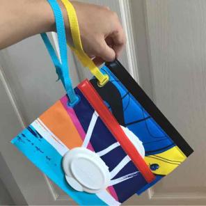 Wipes travel containers