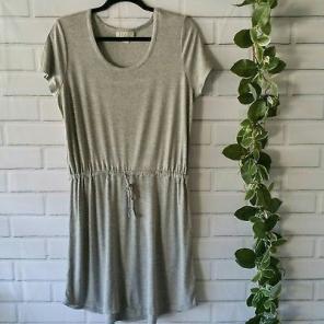 Olive & Oak Gray Casual Drawstring Dress