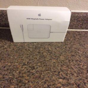60W MagSafe Power Adapter