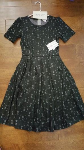 New LulaRoe Amelia size Small