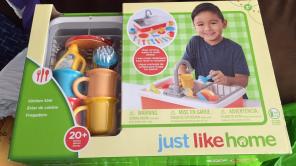Running Kitchen Sink Toy- Just Like Home