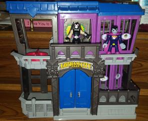 Imaginext Superheroes Gotham city jail