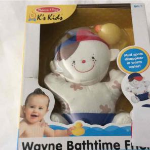 Melissa & Doug Wayne Bathtub Bath time