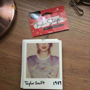 Taylor Swift 2015 Ornament
