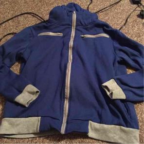 Men's zip up sweater