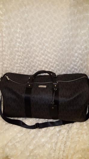 2 DAY SALE!!! MICHAEL KORS TRAVEL BAG