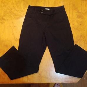 Women's size 10M pants by Lee