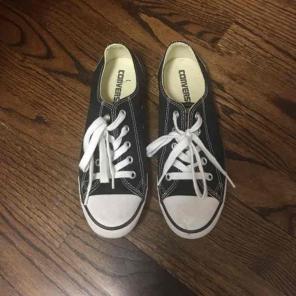 Kids Size 6 converse