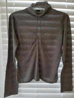 William B Grey Sweater Large