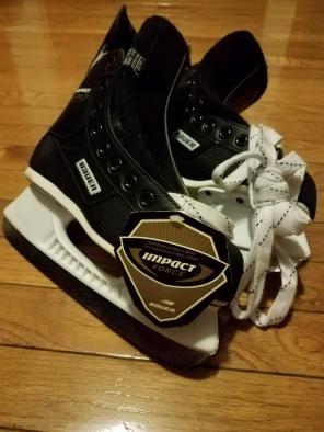 Hockey skate size4