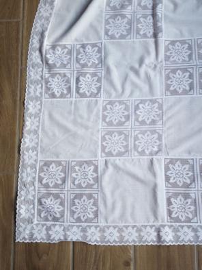 Tablecloth 86" x 65"