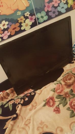 42in Toshiba HDTV