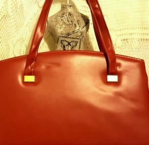 Final SALE Vtg faux LEATHER KISSLOCK bag